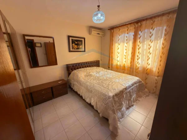 Tirane, jepet me qera apartament 2+1 Kati 5, 56 m² 500 € (Selvia)