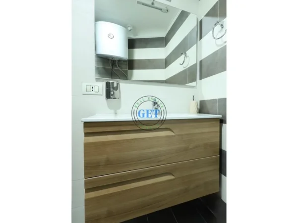 Durres, shitet apartament 1+1 Kati 0, 36 m² 100.000 € (bulevardi kryesor)