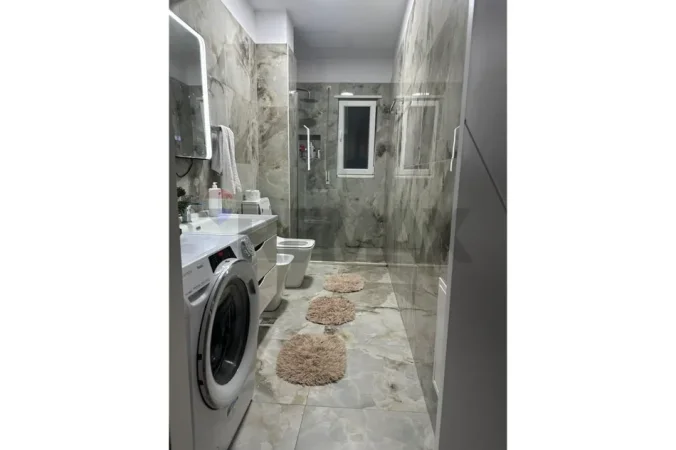 Tirane, shitet apartament , 114 m² 210.000 € 