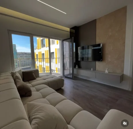 Tirane, jepet me qera apartament 2+1+Ballkon Kati 9, 900 € (Zogu i Zi)