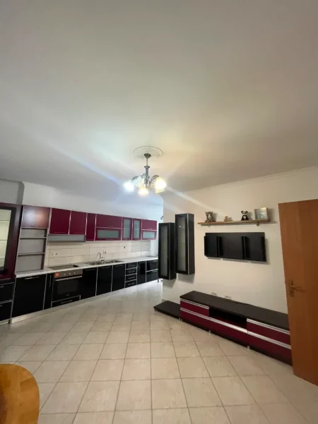 Tirane, shitet apartament 2+1 Kati 1, 92 m² 145.000 € (Unaza e re)