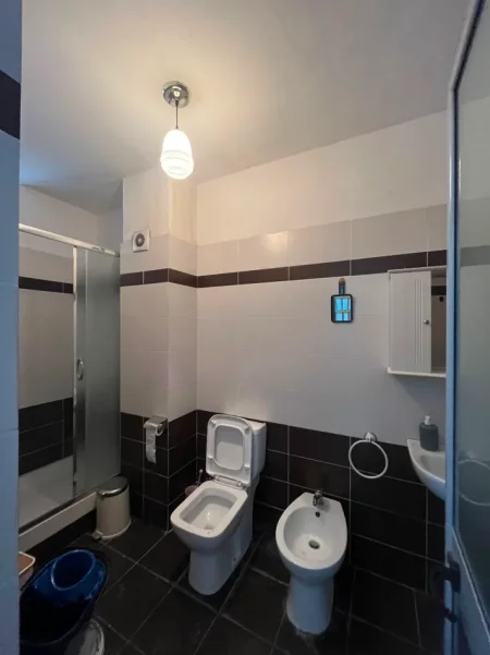 Tirane, shitet apartament 2+1 Kati 1, 92 m² 145.000 € (Unaza e re)