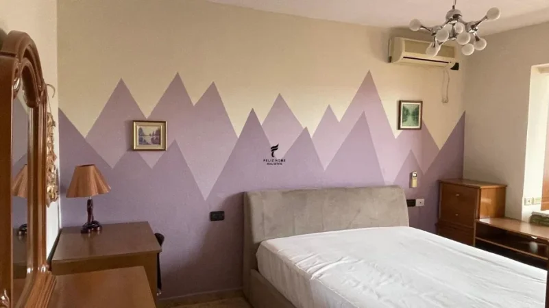 Tirane, jepet me qera apartament 1+1 Kati 5, 60 m² 450 € (PORCELANI)