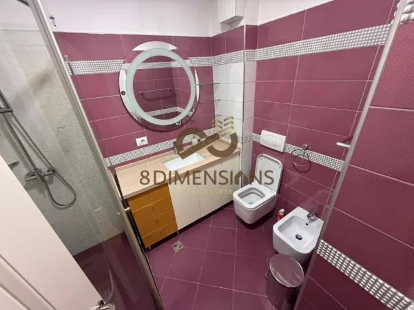 Tirane, jepet me qera apartament 3+1+Ballkon Kati 3, 125 m² 850 € (kinostudio)