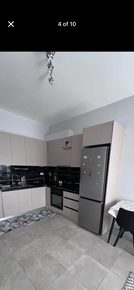 Tirane, jepet me qera apartament 2+1 Kati 7, 110 m² 700 € (BRRYLI)