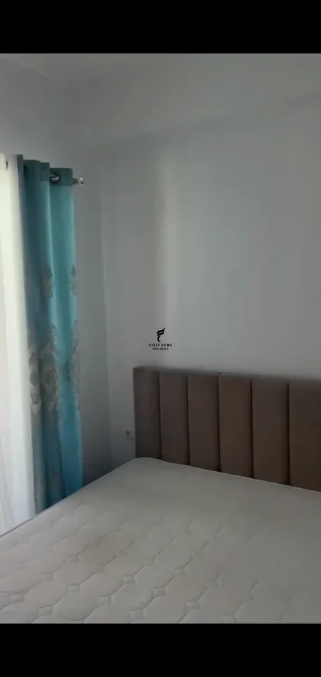 Tirane, jepet me qera apartament 1+1 Kati 8, 65 m² 450 € (ALI DEMI)