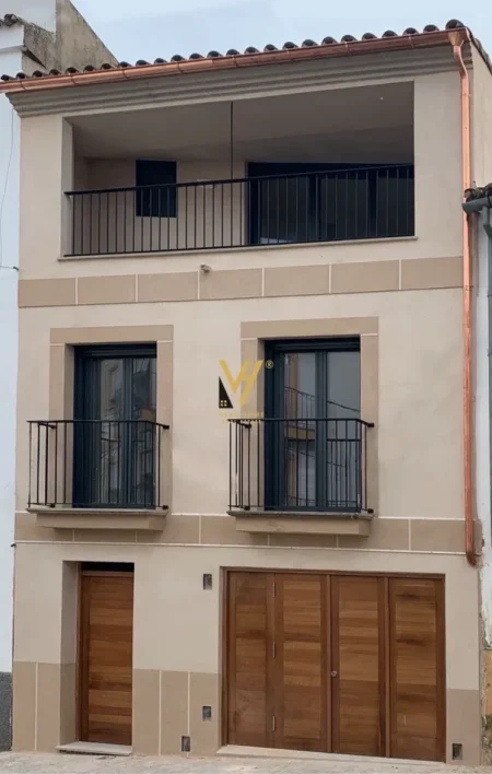 Shqiperi, jepet me qera ambjent biznesi Kati 2, 130 m² 1.600 € (SELVIA)