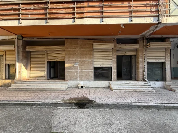 Tirane, shitet ambjent biznesi Kati 0, 97 m² (Rruga Shyqyri Ishmi)