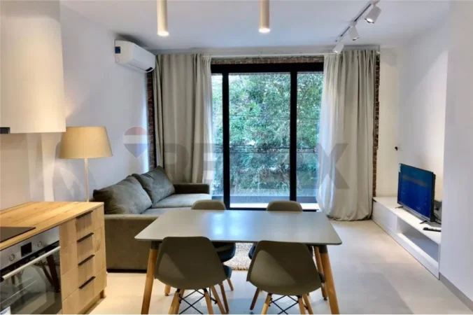 Shqiperi, jap me qera apartament 1+1+Ballkon Kati 1, 54 m² 60.000 € (Myslym shyri, Prane Kastratit)