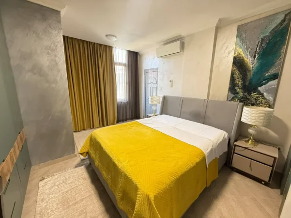 Tirane, jepet me qera apartament 2+1 Kati 5, 100 m² 800 € (Rrapo Hekali,)