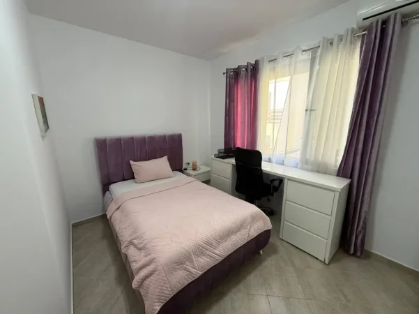 Tirane, jepet me qera apartament 2+1 Kati 5, 100 m² 800 € (Rrapo Hekali,)