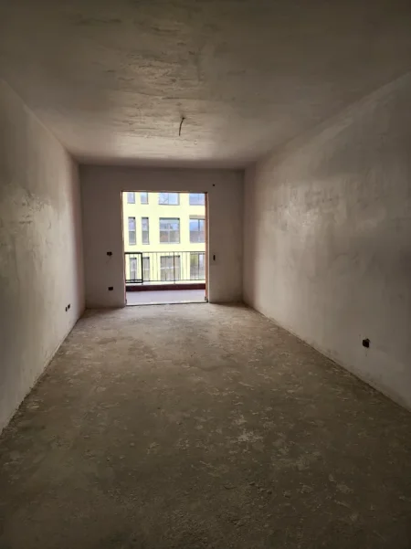 🏡Shitet Apt: 2+1 & 2Bllk (📍Paskuqan / Space City ) Super mundësi investimi 1146€/m²🔥 105m² || Kati 4 - 120.000€ ✨️