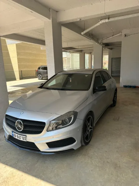 Tirane, shes makine A class Nafte, automatik Kondicioner 212.000 km 8.700 €