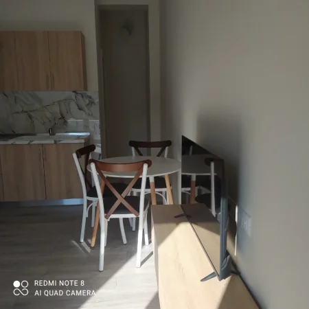 Tirane, jepet me qera apartment 1+1+parkim 350  edhe garzhoniera +parkim 280  (Rruga aleks caci   shkoze)