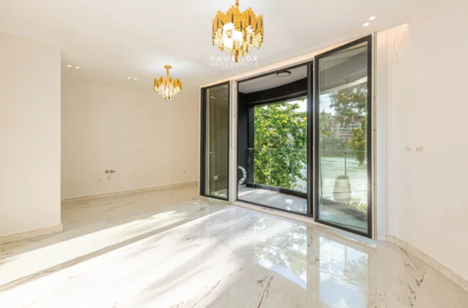 Me Qera: Zyrë Luxury. 2+1+2wc +1 P. Parkimi - 93m² - Kt.1 (Liqeni Thate - Radisson)🔥Buzë Rruge | Super mundësi✨️ 1250€/Muaj 💶💶