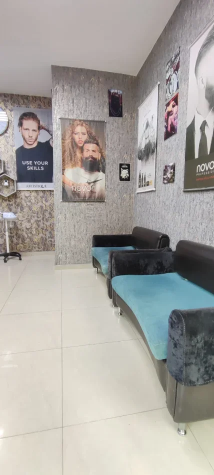 Tirane, jepet me qera ambjent biznesi , 500 € 