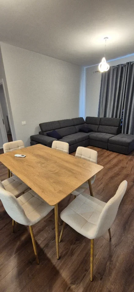 Jepet me qera apartament Kati 3, (Bulevardi: Donald Trump)
