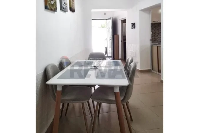 Tirane, jepet me qera shtepi , 114 m² 701 € 