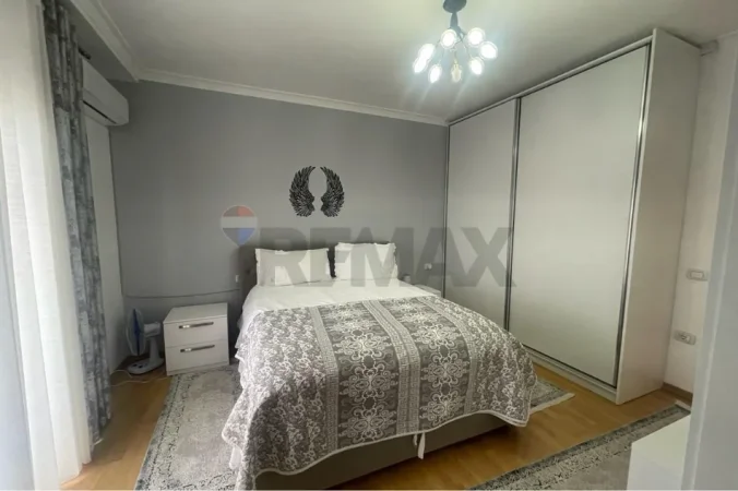 Tirane, jepet me qera apartament , 120 m² 800 € 
