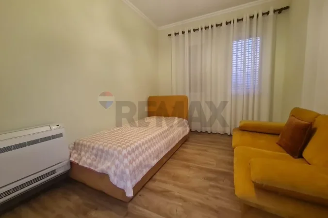 Tirane, jepet me qera apartament , 135 m² 750 € 