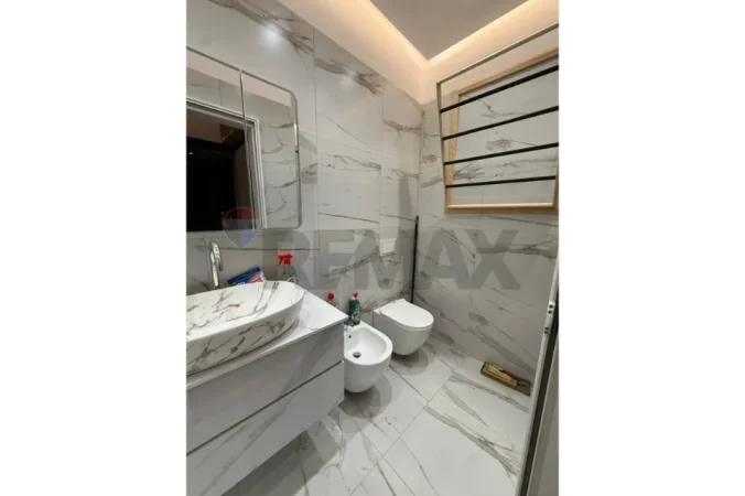 Tirane, jepet me qera apartament , 114 m² 1.100 € 
