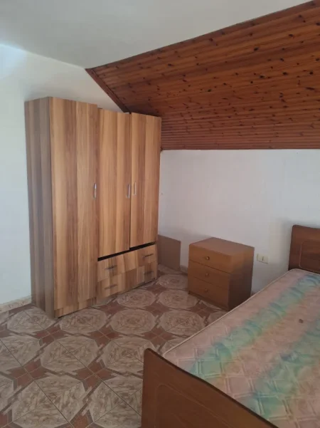 Tirane, jepet me qera apartament 1+1+Aneks+Ballkon Kati 3, 55 m² 350 € (Tirane)