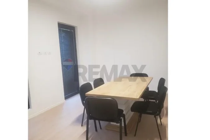 Tirane, jepet me qera , 124 m² 1.000 € 