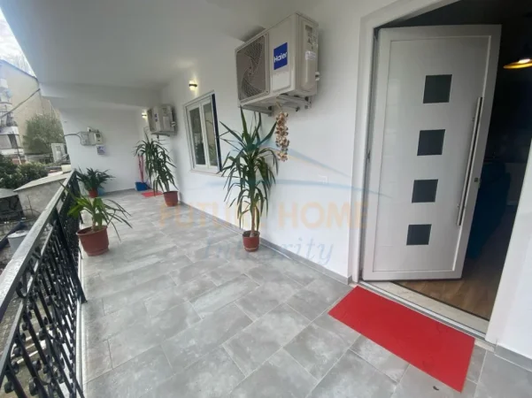 Tirane, jepet me qera apartament 1+1+Garderobe+Parkim, Kati 2, 80 m² 500 € (Rruga Mihal Grameno)