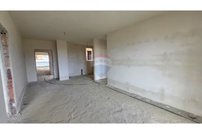 Radhime - Orikum, shitet apartament 2+1 Kati 4, 96 m² (Orikum, Vlore)