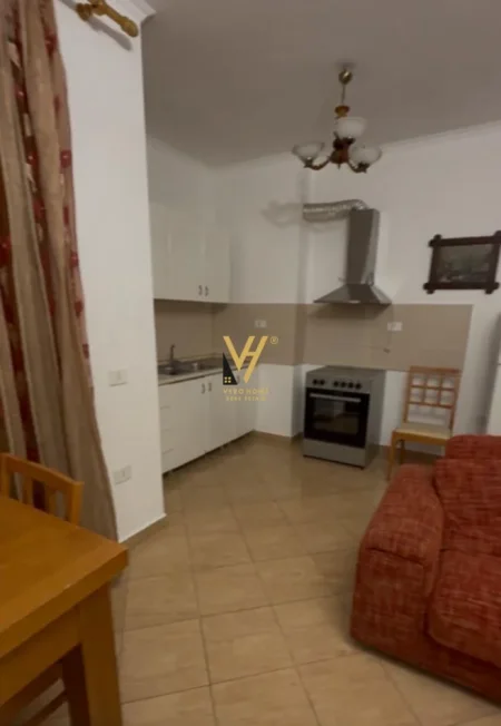 Tirane, jepet me qera apartament 1+1+Ballkon Kati 2, 55 m² 420 € (KMY)