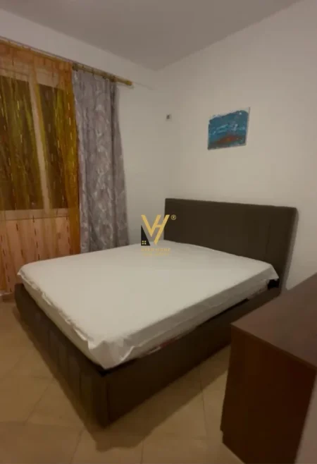 Tirane, jepet me qera apartament 1+1+Ballkon Kati 2, 55 m² 420 € (KMY)