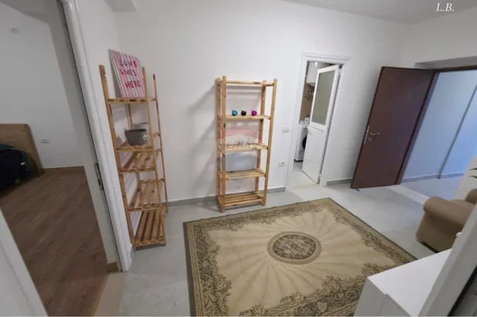 Tirane, jepet me qera shtepi 1+1 Kati 0, 65 m² 450 € (Bill clinton)