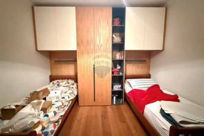 Tirane, shitet apartament 2+1 Kati 10, 135 m² rruga :":Ismail Qemali" Tirane