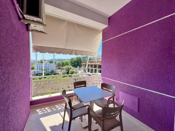 Tirane, jepet me qera apartament 1+1+Ballkon Kati 4, 70 m² 800 € (Kopishti Botanik)