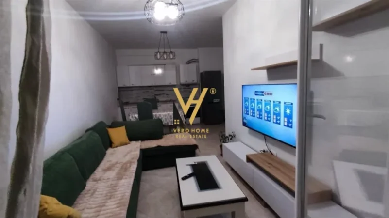 Tirane, jepet me qera apartament 2+1+Ballkon Kati 7, 80 m² 520 € (YZBERISHT)