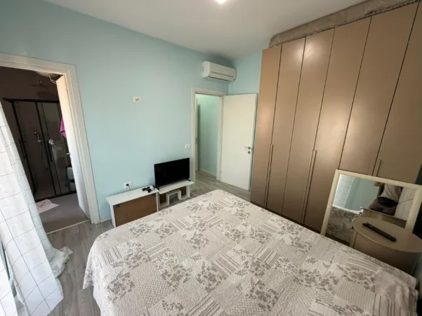 Tirane, jepet me qera apartament 2+1 Kati 8, (rruga e dibres)