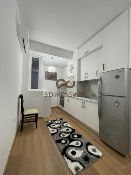 Tirane, shitet apartament 1+1+Ballkon Kati 4, 48 m² 120.000 € (xhamllik)