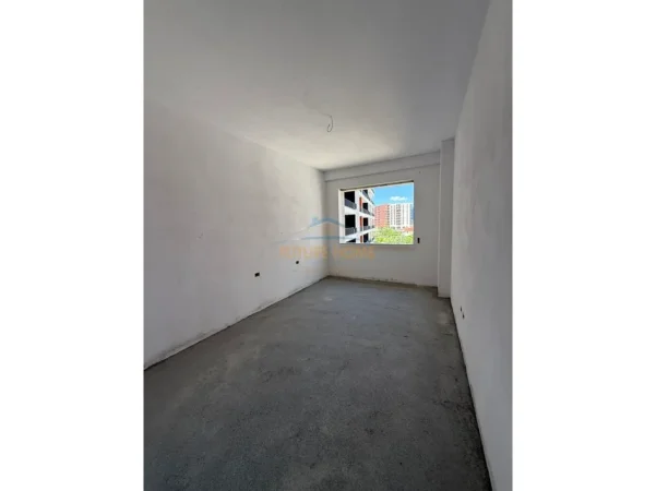 Tirane, shitet apartament 2+1 Kati 3, 106 m² 127.400 € (Space City)