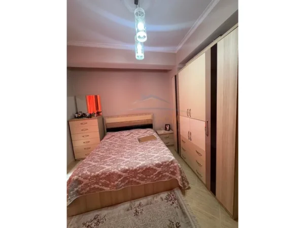 Tirane, shitet apartament 3+1 Kati 5, 136 m² 340.000 € (RRUGA E KAVAJES)
