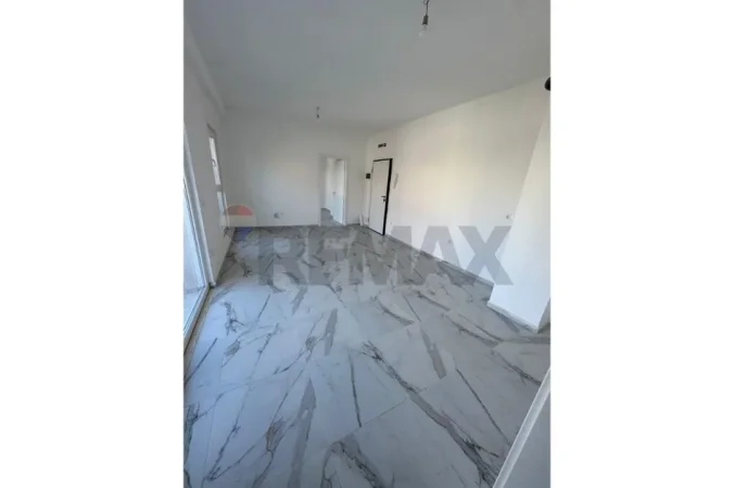 Tirane, jepet me qera apartament 1+1 Kati 1, 410 € 