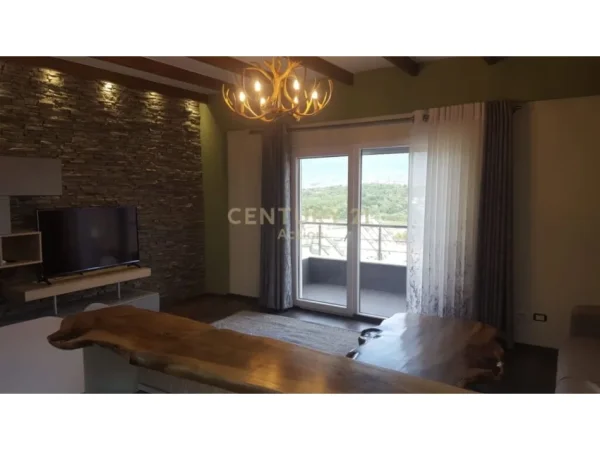 Tirane, jepet me qera apartament 2+1 Kati 3, 90 m² 650 € (Liqeni i Thate Action107347)