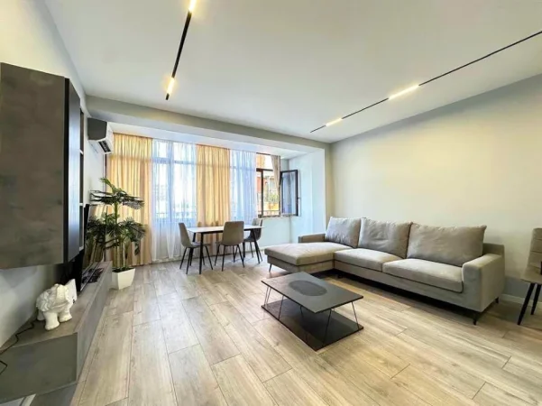 Tirane, shitet apartament 2+1 Kati 5, 108 m² 269.000 €