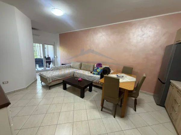 Shkembi Kavajes, shitet apartament 1+1 Kati 1, 60 m² 66.000 € (Shkembi Kavajes)