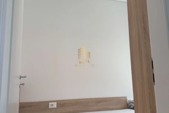 Tirane, jepet me qera apartament 2+1+Ballkon Kati 9, 90 m² 550 € (Ali Demi)