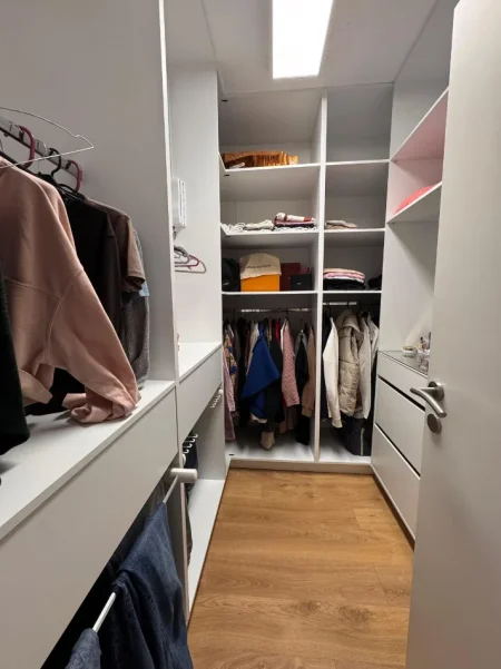 Tirane, shitet apartament 2+1 Kati 2, 107 m² 240.000 € (Liqeni i Thate)