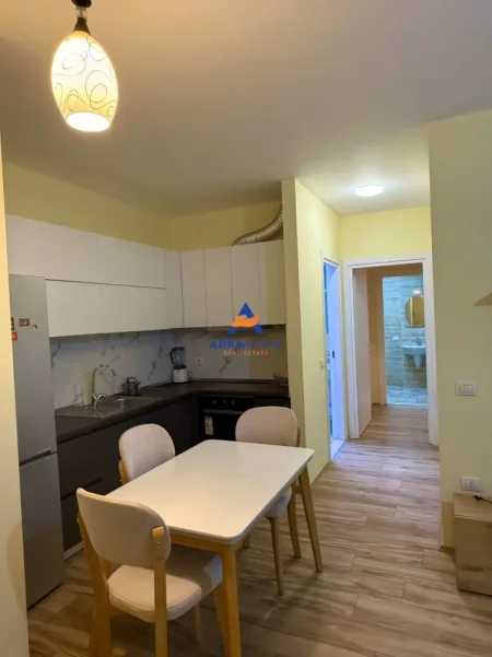 Tirane, jepet me qera apartament 2+1+Ballkon Kati 6, 89 m² 750 € 