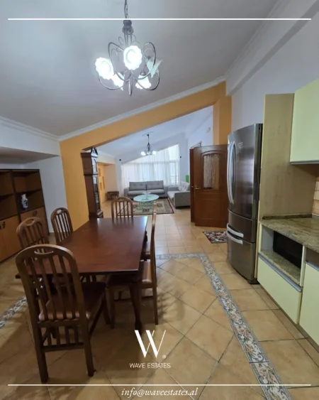Durres, jepet me qera apartament Kati 3, 125 m² 600 € 