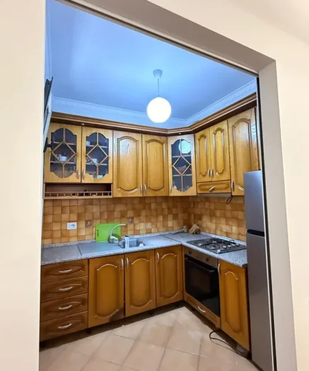 Tirane, shitet apartament 1+1+Ballkon , 64 m² 135.000 € 