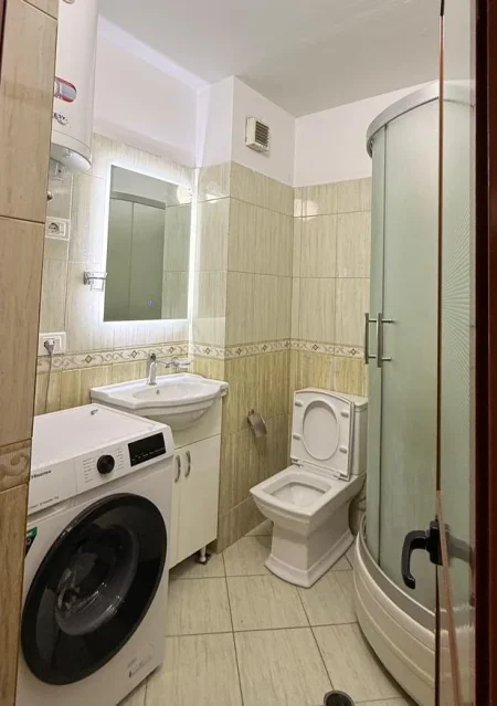 Tirane, shitet apartament 1+1+Ballkon , 64 m² 135.000 € 