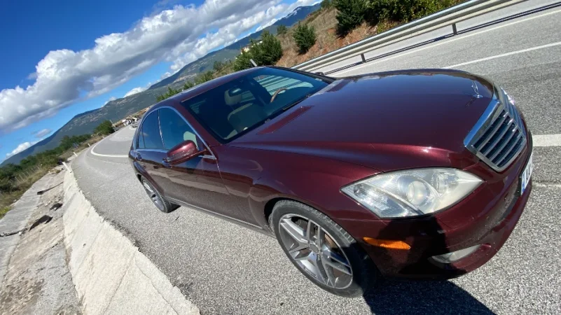 Tirane, shitet makine merzedes benz Nafte, e kuqe automatik Klima 23 km 5.500 €